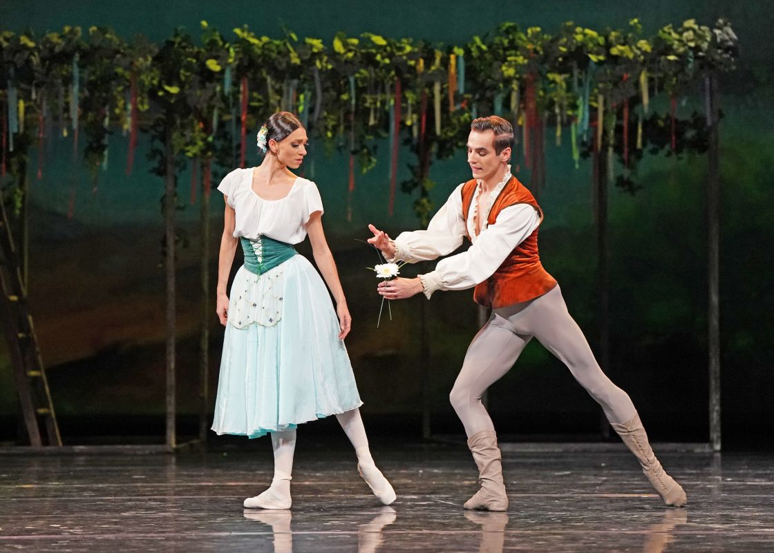 002_giselle_fot_j_miklasz.jpg