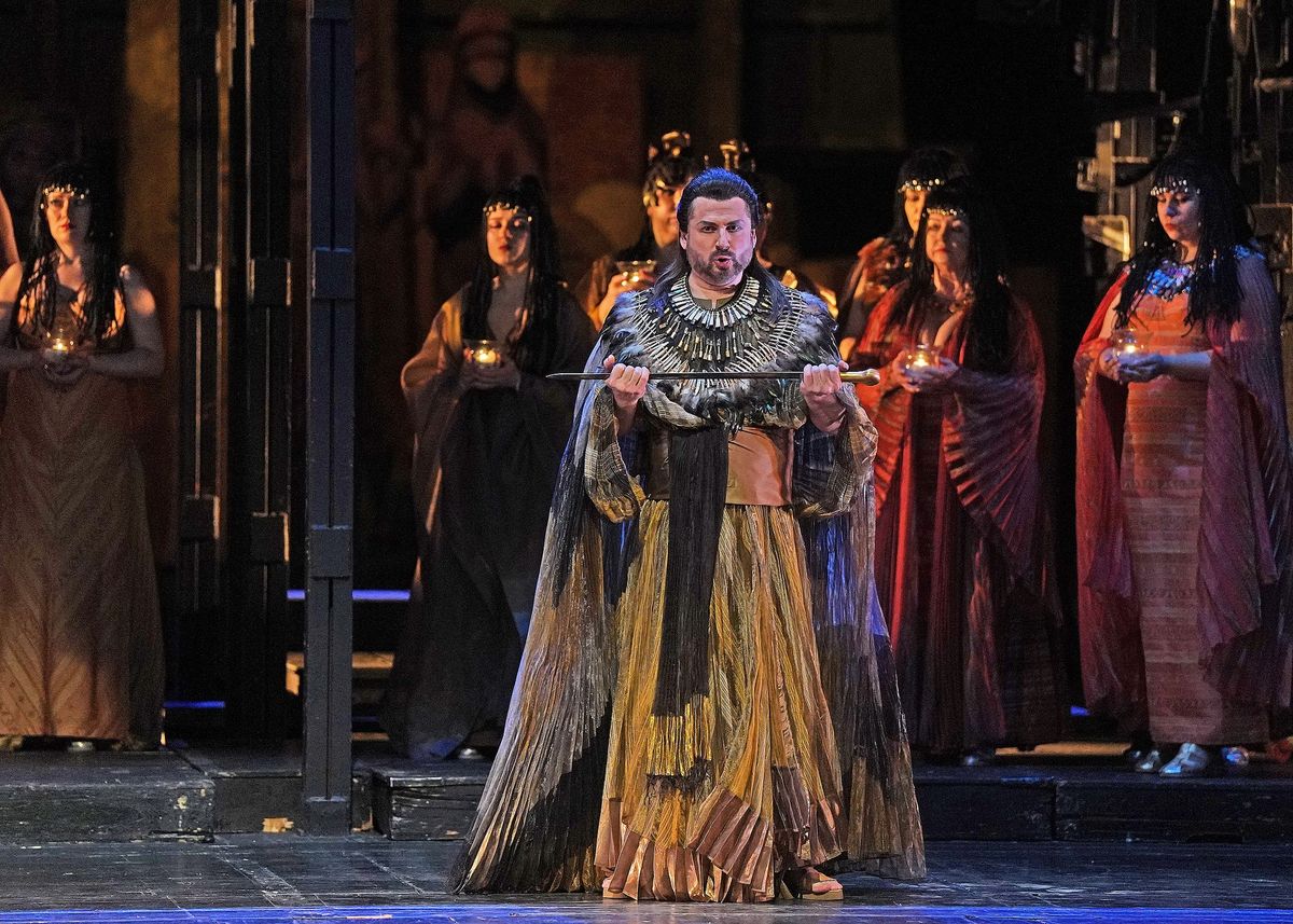Teatr.jpg