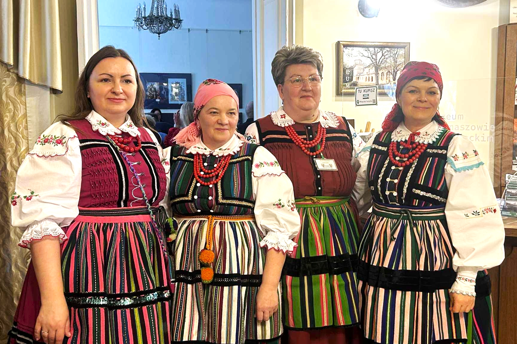 twórcy_2.jpg