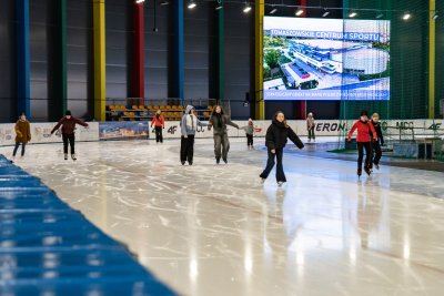 Ferie w Ł&oacute;dzkiem. Lodowiska kryte i sezonowe czekają