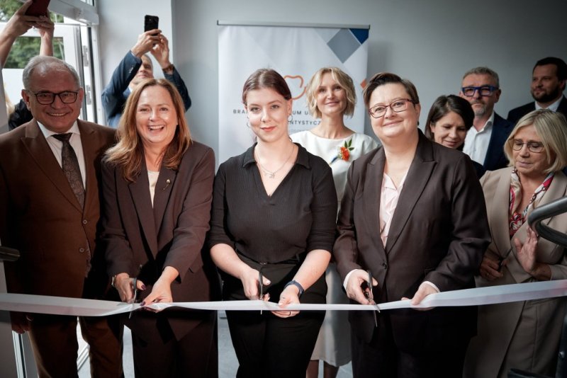 Nowoczesna nauka zawodu – otwarcie Branżowego Centrum Umiejętności Techniki Dentystycznej