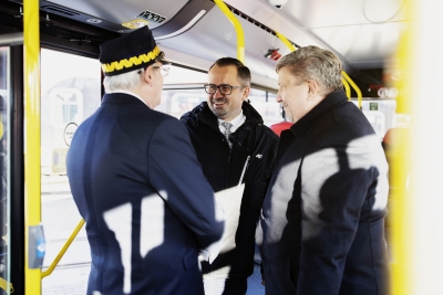 Autobusy łączące ŁKA z CPK