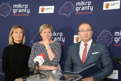 Kolejka po mikrogranty