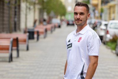 Piłka nożna. Pomocnik Piasta wzmocnił ŁKS