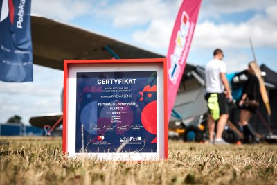 Fly Fest wystartował. Widowiskowy festiwal lotniczy z tytułem &bdquo;Najlepsze z Ł&oacute;dzkiego&rdquo;