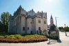 Łódzkie zachwyca. Renesansowy dwór w Pabianicach – perła architektury i strażnik lokalnej historii