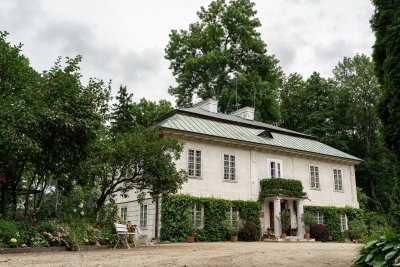 Łódzkie zachwyca. Muzeum Walewskich w Tubądzinie idealne na weekendową wycieczkę