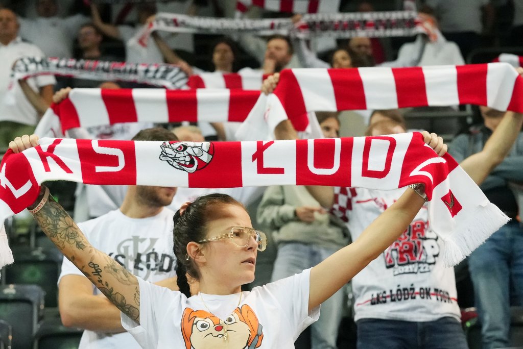 Siatkówka. Wielkie emocje w pierwszym meczu Wiewiór przed własną publicznością