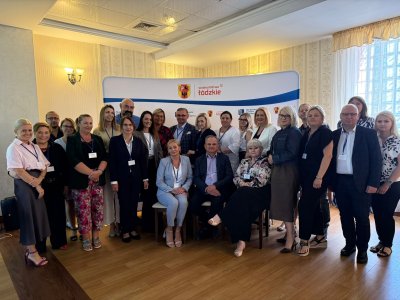Posiedzenie Wojewódzkiego Zespołu Koordynacji w PABIANICACH – edukacja i biznes dla zatrzymania talentów w regionie