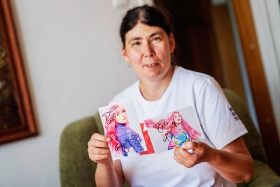Od Wajdy po Radwańską. Kolekcja autografów kolekcjonerki ze Zduńskiej Woli robi wrażenie.