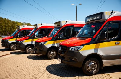 Nówka sztuka! 13 nowych busów dla KKA