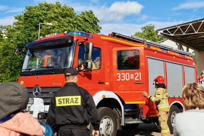 Łódzkie stawia na bezpieczeństwo. 21 mln zł na nowe wozy i sprzęt dla strażaków