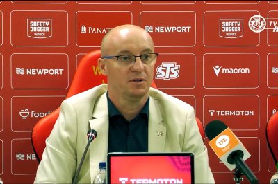 Nowy trener Widzewa wierzy w zawodnik&oacute;w i trybuny