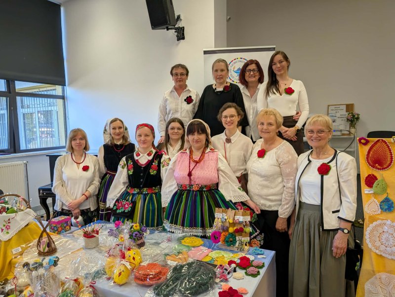 Kiermasz Wielkanocny w Zespole Szk&oacute;ł i Plac&oacute;wek Oświatowych Wojew&oacute;dztwa Ł&oacute;dzkiego w Łowiczu