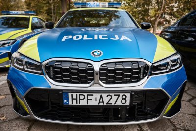 Ł&oacute;dzkie dla bezpieczeństwa. 11 nowych samochod&oacute;w w służbie policji